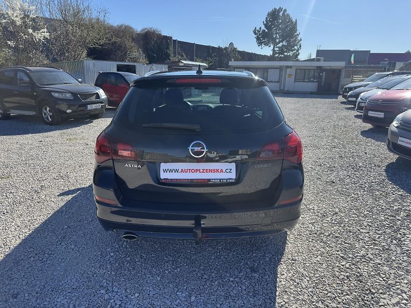 Opel Astra (2013) 1.6(132KW)SPORTS TOURER - fotka 5 z 46
