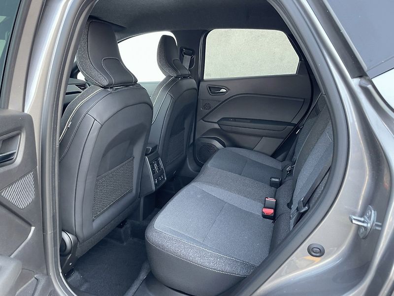 Renault Captur (2025) TECHNO 1,3TCe 160k EDC - fotka 15 z 23