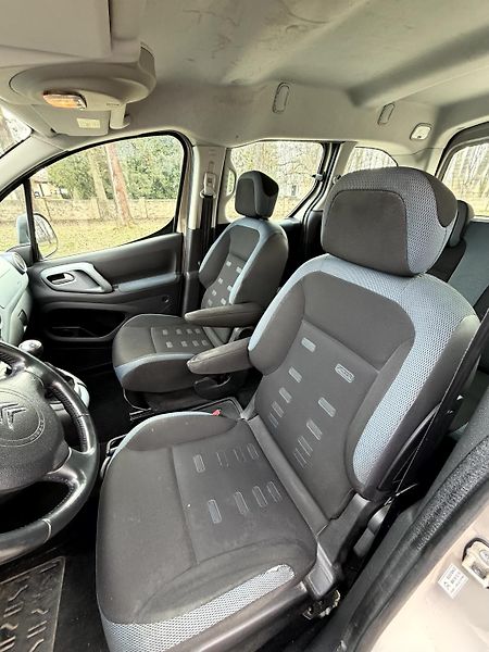 Citroën Berlingo 1.6 HDI 68 kW - fotka 8 z 15