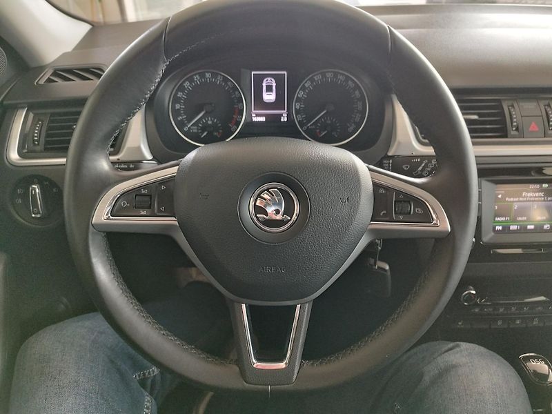 Škoda Rapid (2015) TDI,66KW,DSG,ALU,SERVISKA - fotka 26 z 32