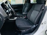 Mitsubishi Outlander 2.4i+HYBRID 4x4 SERVISKA TAŽNÉ - náhled 36