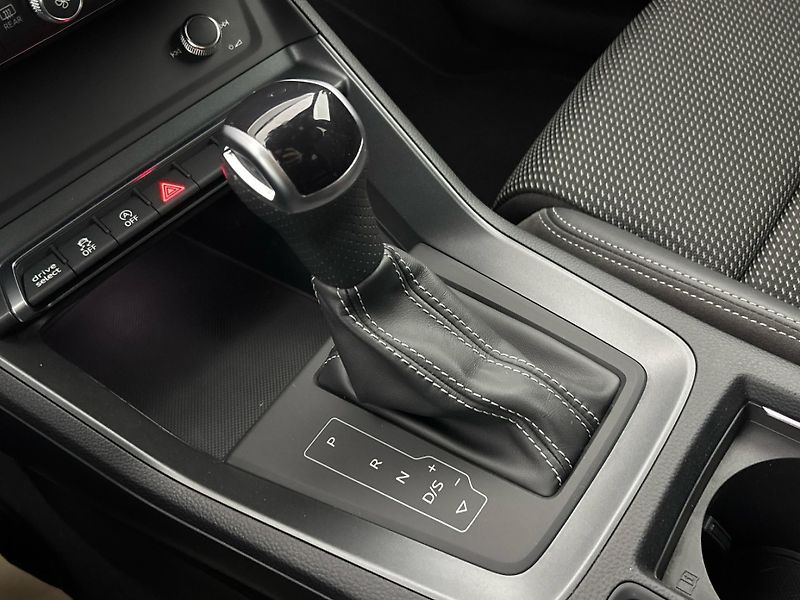Audi Q3 SUV 0 - fotka 20 z 26