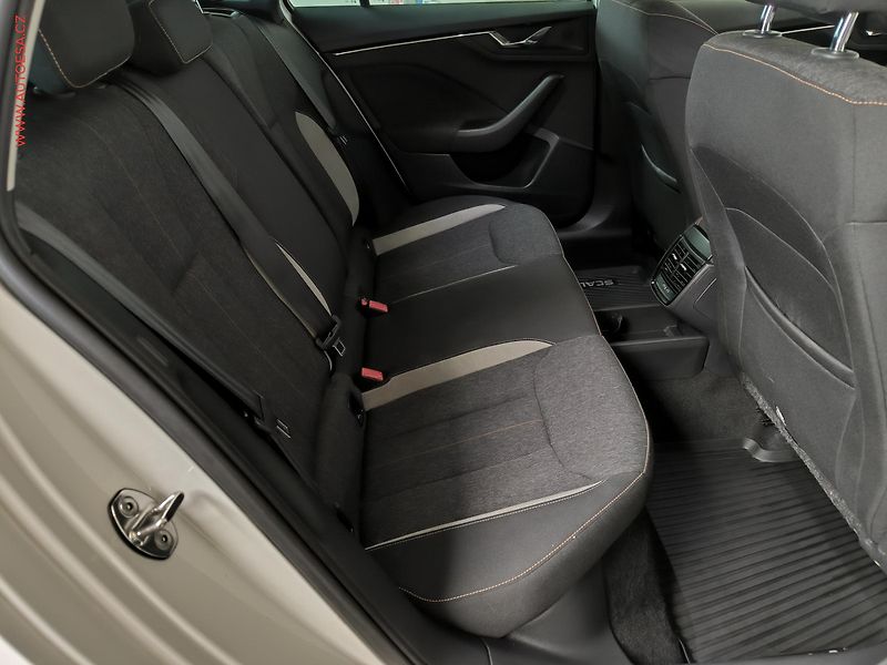 Škoda Scala (2021) 1.5 TSi, ČR, DSG, LED, kamera - fotka 11 z 17