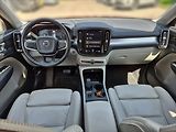 Volvo XC40 2,0 B4 AWD AT - náhled 9