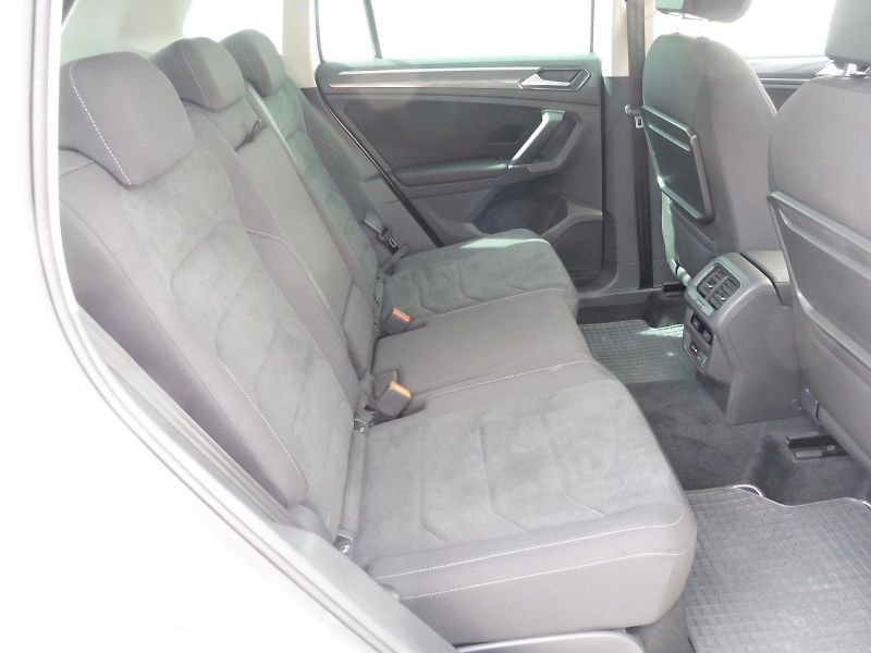 Volkswagen Tiguan (2017) Highline 2,0 TDI 140kW DSG 4MO - fotka 20 z 27