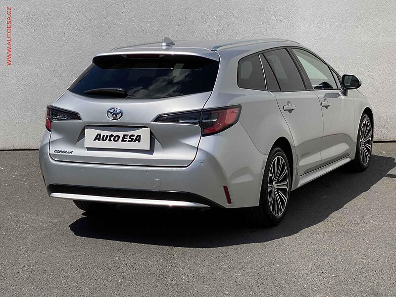 Toyota Corolla (2019) 1.2 T, ČR, Style - fotka 4 z 17