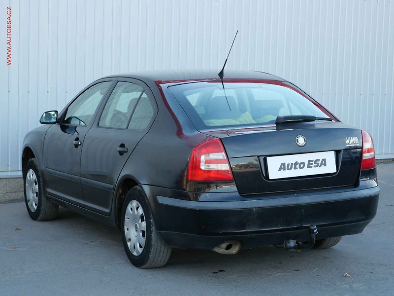 Škoda Octavia (2008) 1.6 MPi, ČR, AC, tažné - fotka 6 z 14