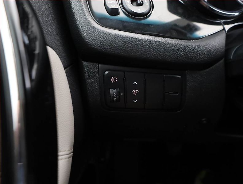 Kia Ceed (2014) 1.6 CRDi, Serv.kniha, nová STK - fotka 17 z 19
