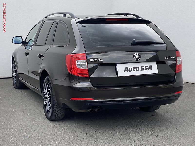 Škoda Superb (2013) 1.4 TSi, AC, temp - fotka 6 z 17
