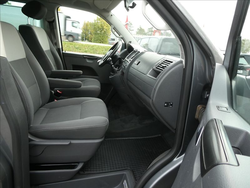 Volkswagen Multivan 2,0 TDi103kW 4x4 serviska,závě - fotka 20 z 37