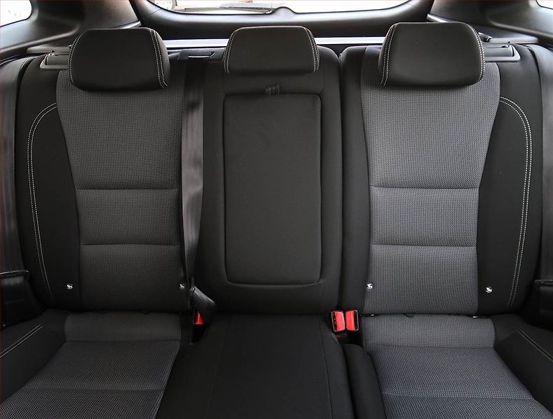 Hyundai i30 (2016) 1.6 GDI, ČR,1.maj, Serv.kniha - fotka 10 z 16