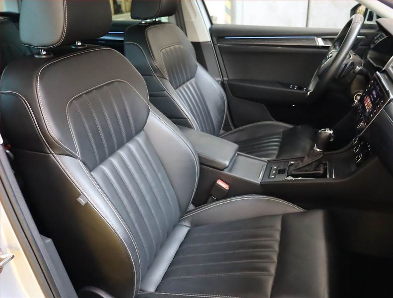 Škoda Superb (2021) Style 2.0 TDI - fotka 9 z 25