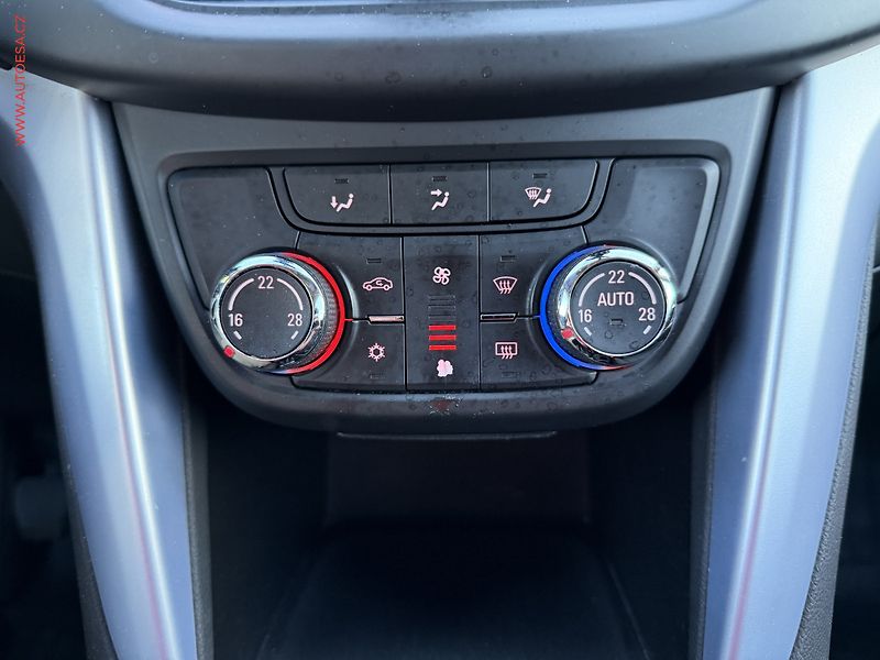 Opel Zafira (2016) 1.4 i, ČR, servis.kniha - fotka 17 z 18