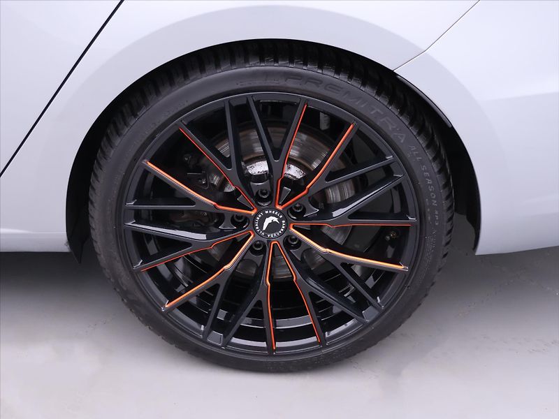 Seat Leon 2,0 TSI Cupra 221kW 4Drive DSG - fotka 31 z 38