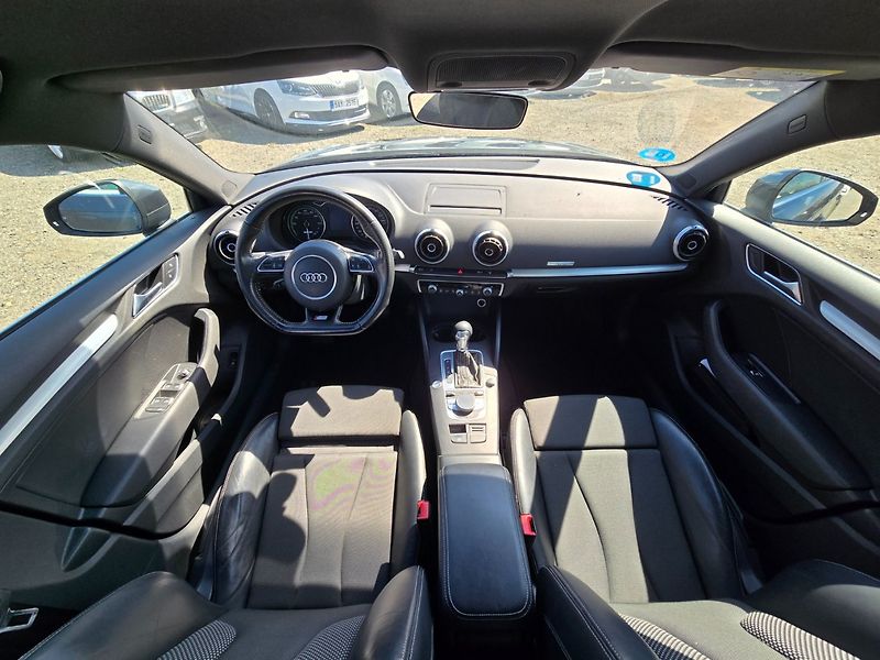 Audi A3 (2015) 1.4 TFSi Sportback E-T - fotka 13 z 24