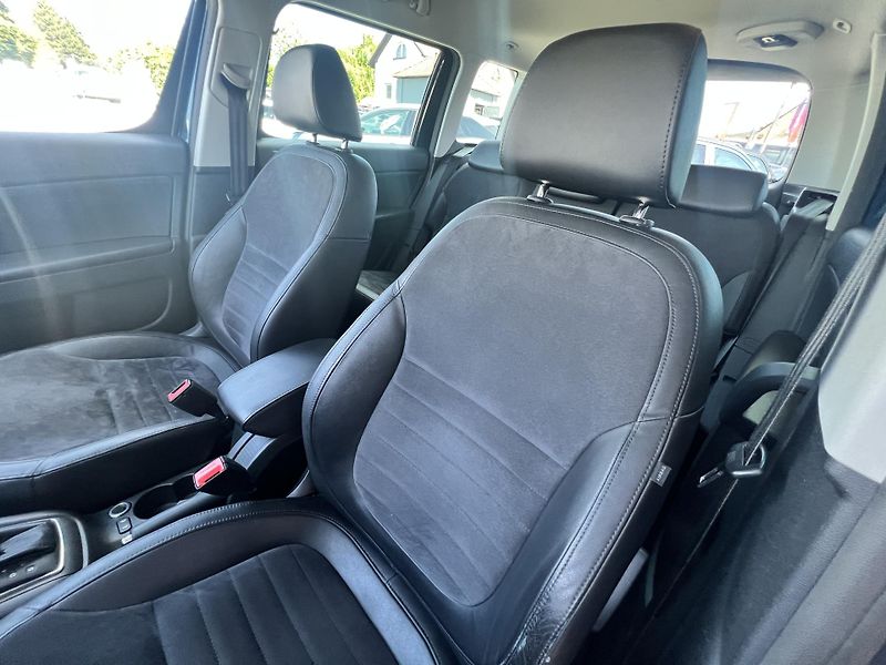 Škoda Yeti 2.0TDi 125kw 4x4 DSG KŮŽE NAVI - fotka 8 z 39