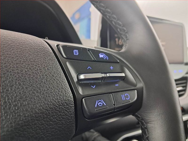 Hyundai i30 (2025) 1.0 T-GDI, Serv.kniha, Navi - fotka 18 z 19