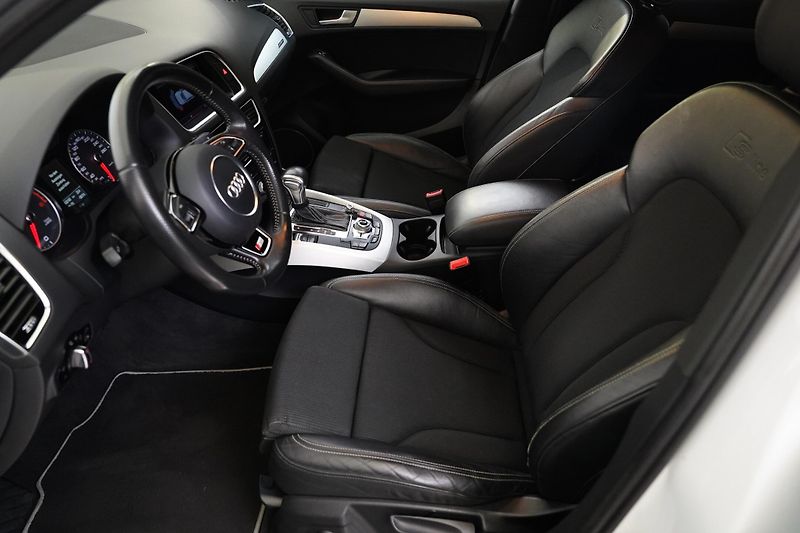 Audi Q5 - fotka 11 z 29