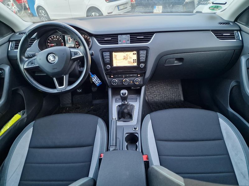 Škoda Octavia 1,6TDI 81KW JOY NAVI - fotka 11 z 19