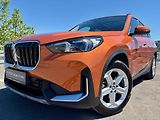 BMW X1 (2025) xDrive 20d PANORAMA Tažné HUD - náhled 1