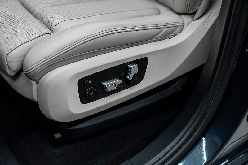 BMW X5 M50d Final edition - fotka 23 z 28