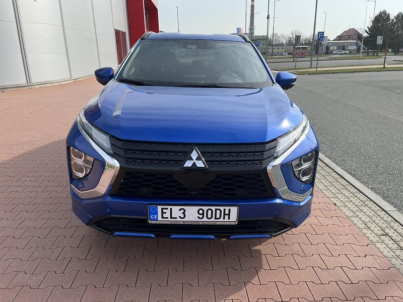Mitsubishi Eclipse Cross 2.4 PHEV 4x4 - fotka 3 z 32