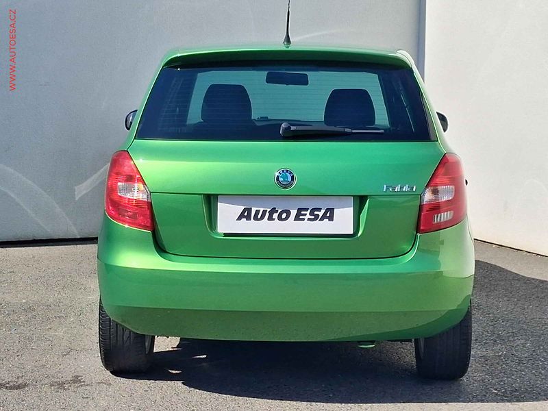 Škoda Fabia (2011) 1.2i, Family, +kola - fotka 5 z 18