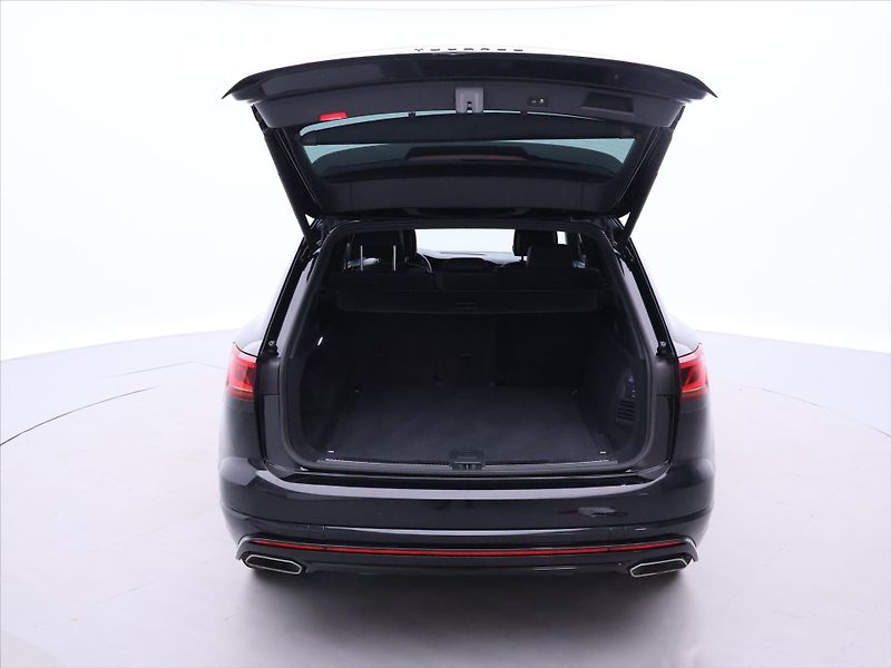 Volkswagen Touareg 3,0 R-Line Tiptronic CZ DPH - fotka 9 z 31