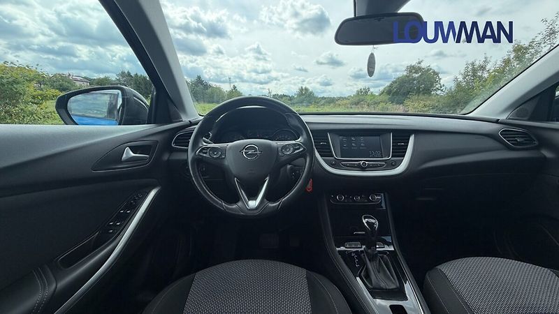 Opel Grandland X 1.2T INOVATION - fotka 5 z 25