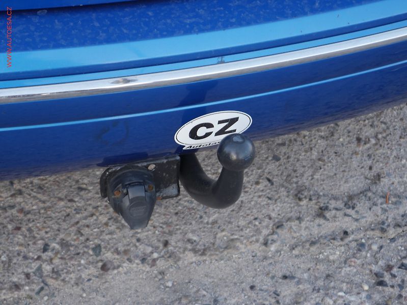 Hyundai i30 (2008) 1.6i, ČR, AC, tažné - fotka 15 z 16