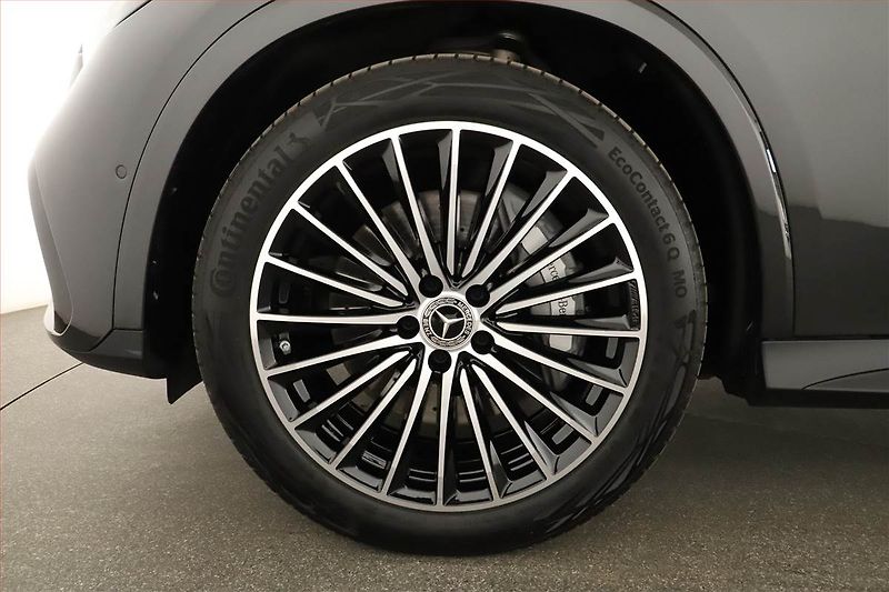 Mercedes-Benz GLC (2025) 220 d 4MATIC, AMG, 4MATIC, DPH - fotka 12 z 21