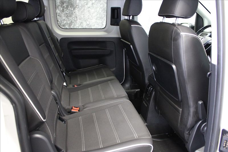Volkswagen Caddy 1,4 TSI DSG Edition LED 1.maj. - fotka 13 z 34
