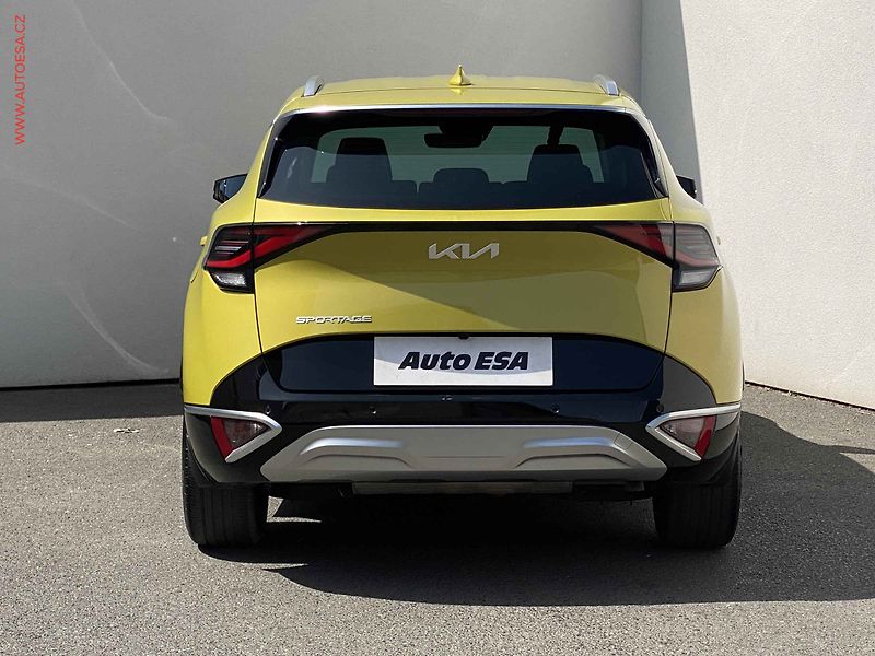 Kia Sportage (2023) 1.6 T-GDi 4x4, 1.maj,ČR, TOP - fotka 5 z 22