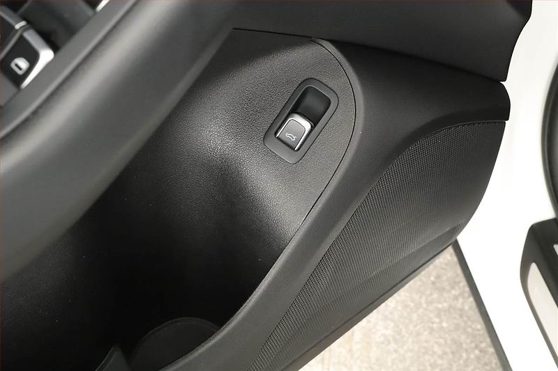Audi Q5 (2016) S line 2.0 TDI, 4X4, Automat - fotka 10 z 19