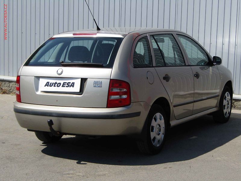 Škoda Fabia (2004) 1.2 HTP, ČR, TZ - fotka 4 z 13