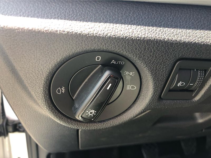 Škoda Kamiq 1.0 TSi AMBITION - fotka 16 z 28