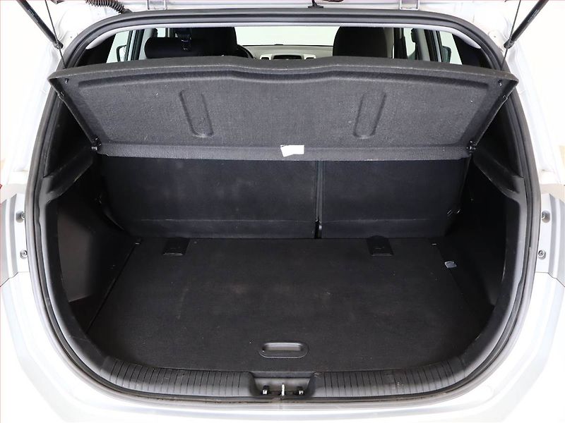 Hyundai ix20 (2019) 1.6 CVVT, Serv.kniha - fotka 10 z 10
