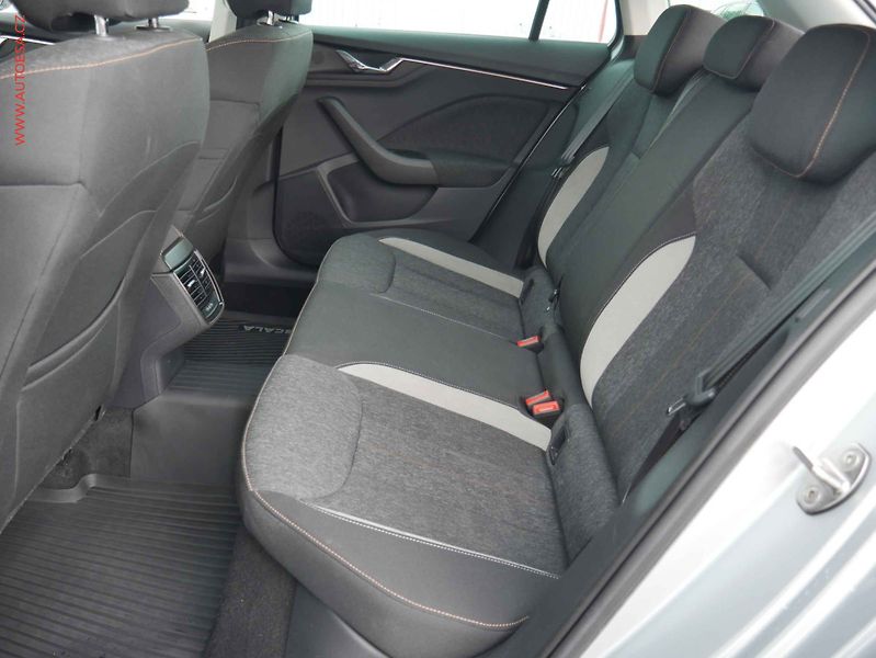 Škoda Scala (2020) 1.0TSi, ČR, Style, LED - fotka 10 z 16