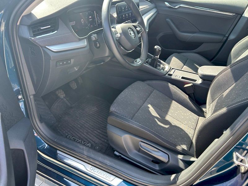 Škoda Octavia (2023) Combi Style 1,5 TSI 110 kW  6 - fotka 10 z 26