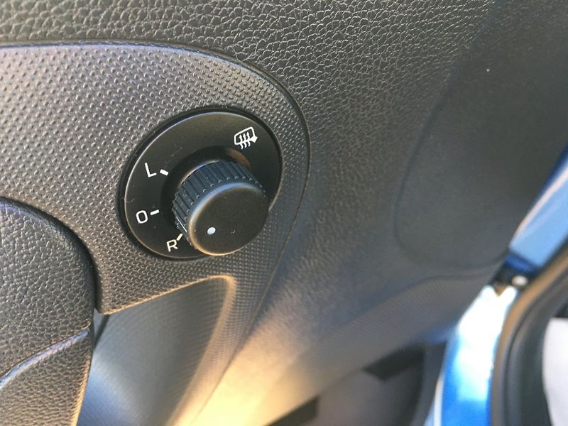 Škoda Fabia (2013) II Kombi 1.2 TSi 77 kW - fotka 12 z 29