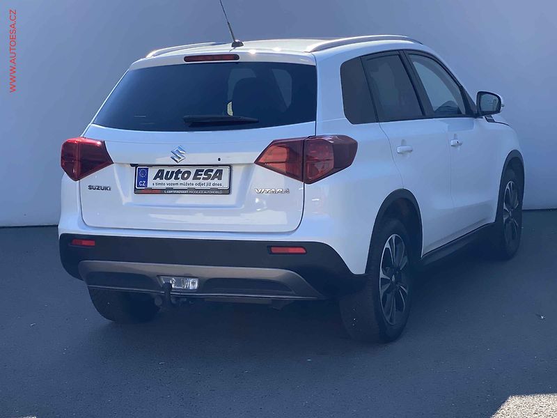 Suzuki Vitara (2019) 1.4BJet, Style, AT, LED - fotka 4 z 17
