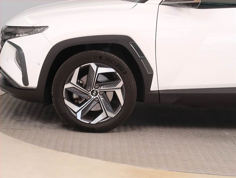 Hyundai Tucson (2023) Style 1.6 T-GDI HEV - fotka 15 z 17