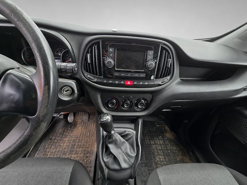 Fiat Dobló (2016) 1.6 JTD 77KW Maxi,navigace - fotka 12 z 19