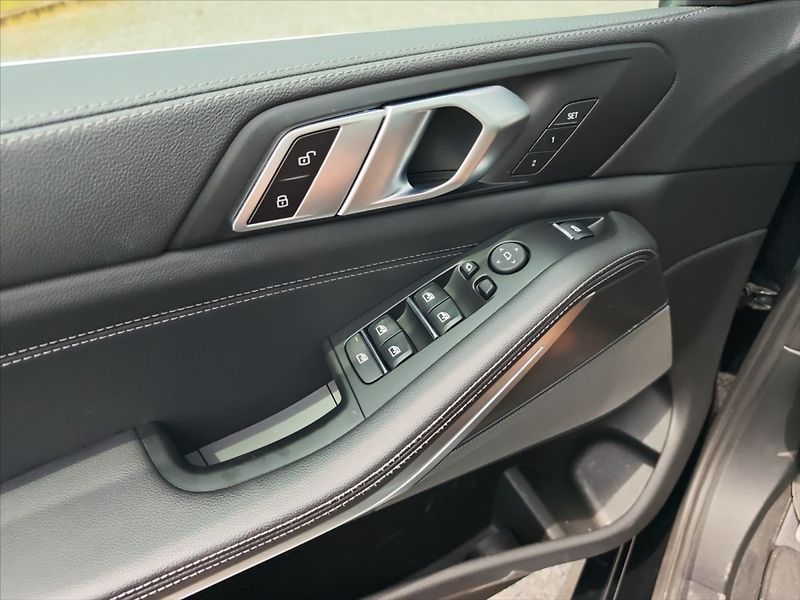 BMW X5 3,0 xDrive 40D AT - fotka 10 z 11