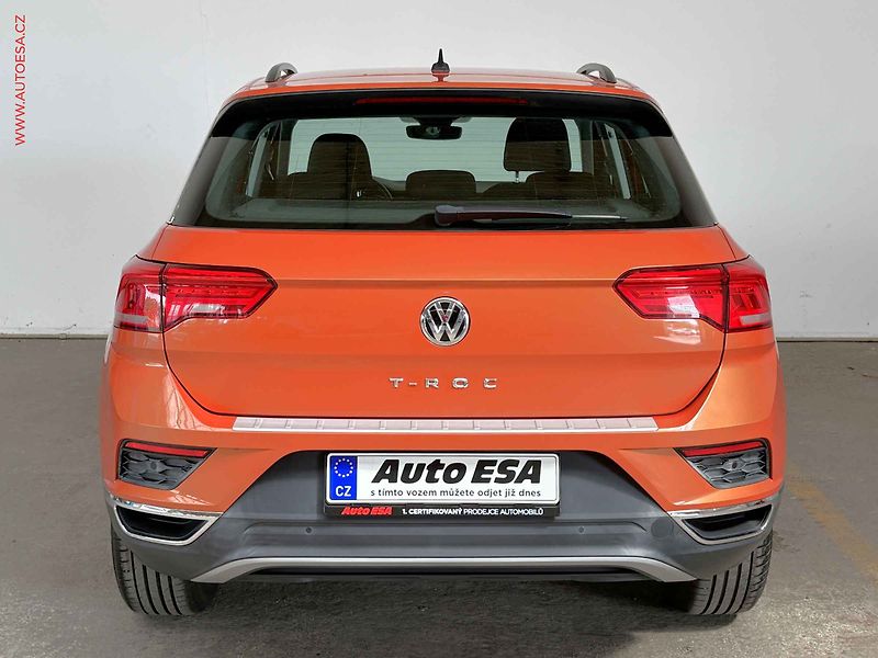 Volkswagen T-Roc (2020) 1.5TSI, 1.maj,ČR, AC, navi - fotka 5 z 16
