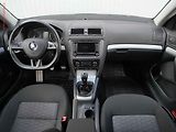 Škoda Octavia (2009) 1.9 TDi, Ambiente - náhled 8