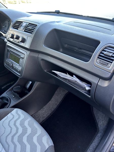 Škoda Fabia (2008) Fabia 1.4 16v, 63kw - fotka 12 z 19