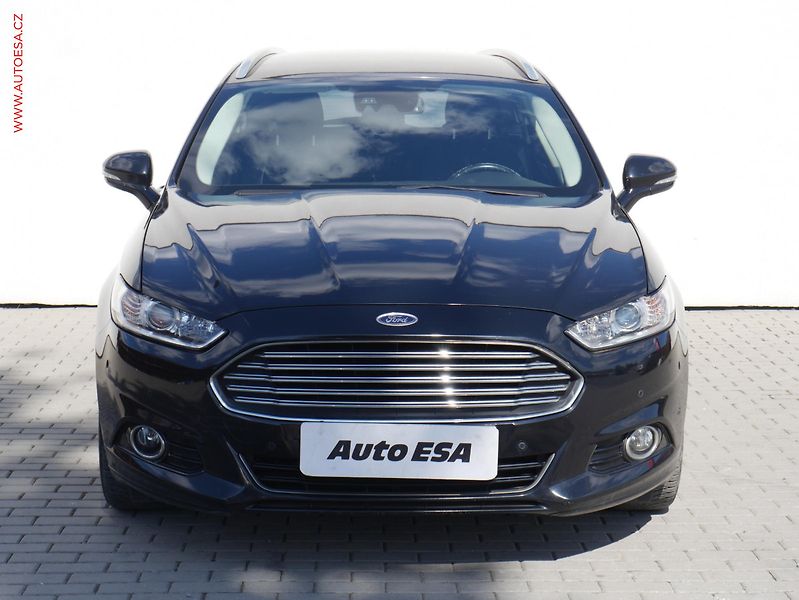 Ford Mondeo (2015) 2.0 TDCi, Titanium, AT, navi - fotka 2 z 17