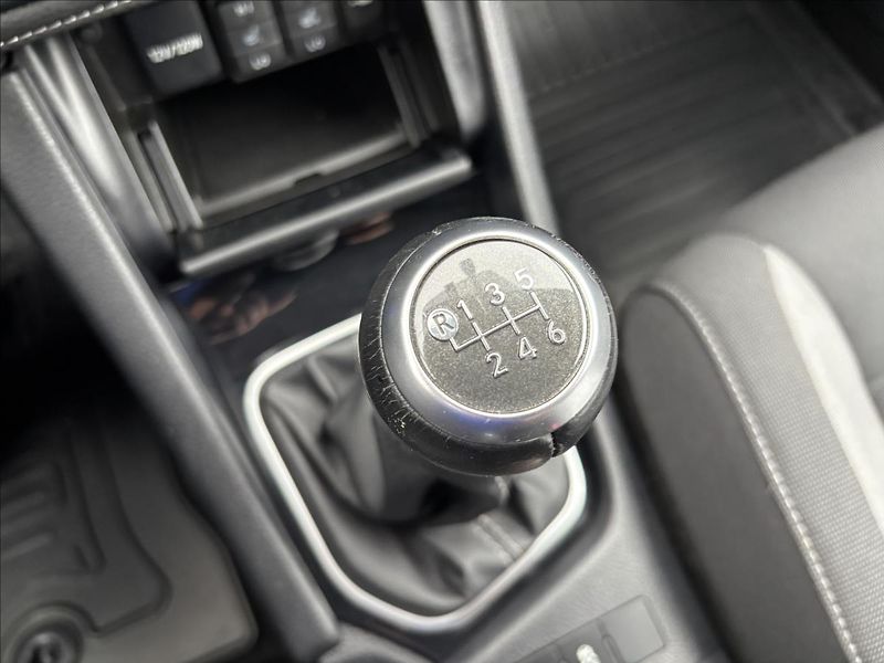 Toyota Auris 1,6 Active Trend 97kW - fotka 25 z 33