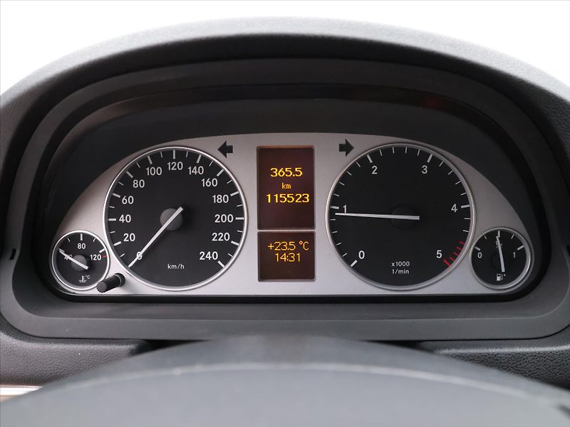 Mercedes-Benz Třídy B 2,0 180CDI CZ Klima Xenon - fotka 15 z 25